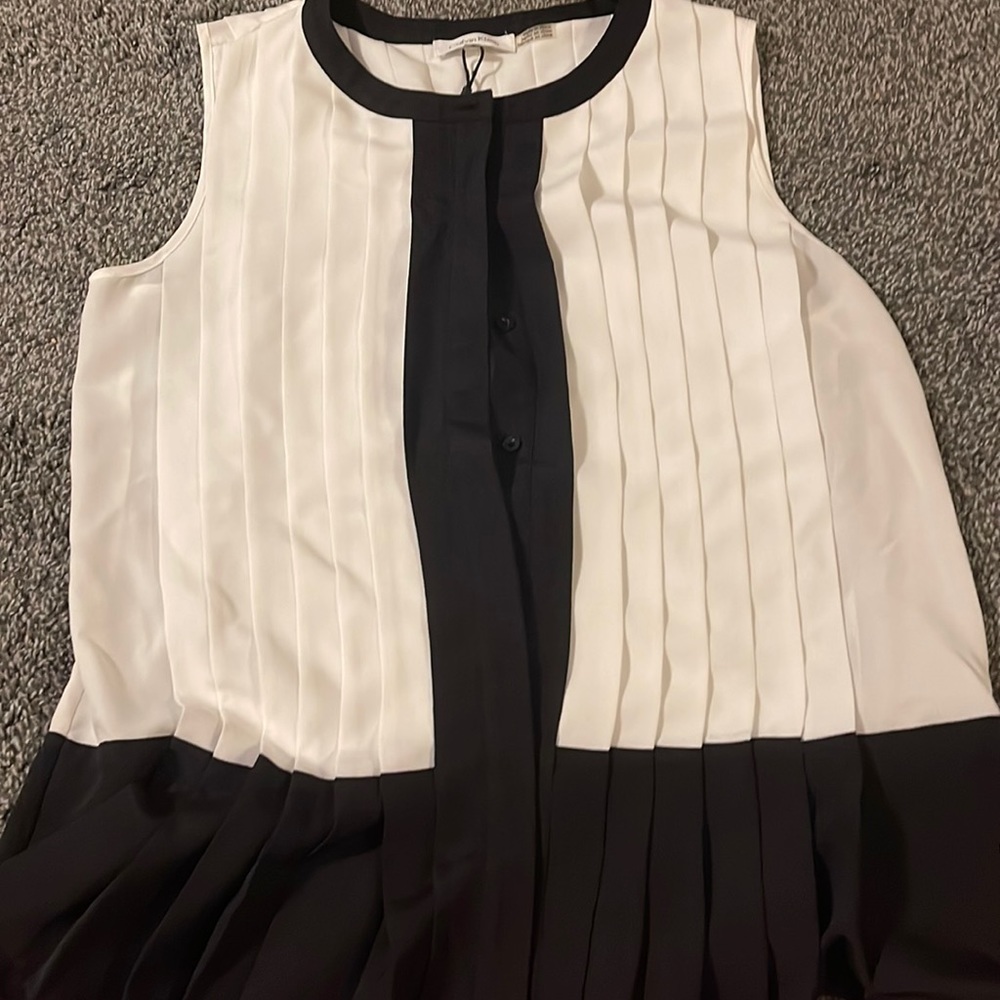 Calvin Klein button up color block tank. Size medium